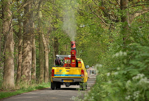 Tree specialist Wolterinck: Control of oak processionary caterpillar with Entonem